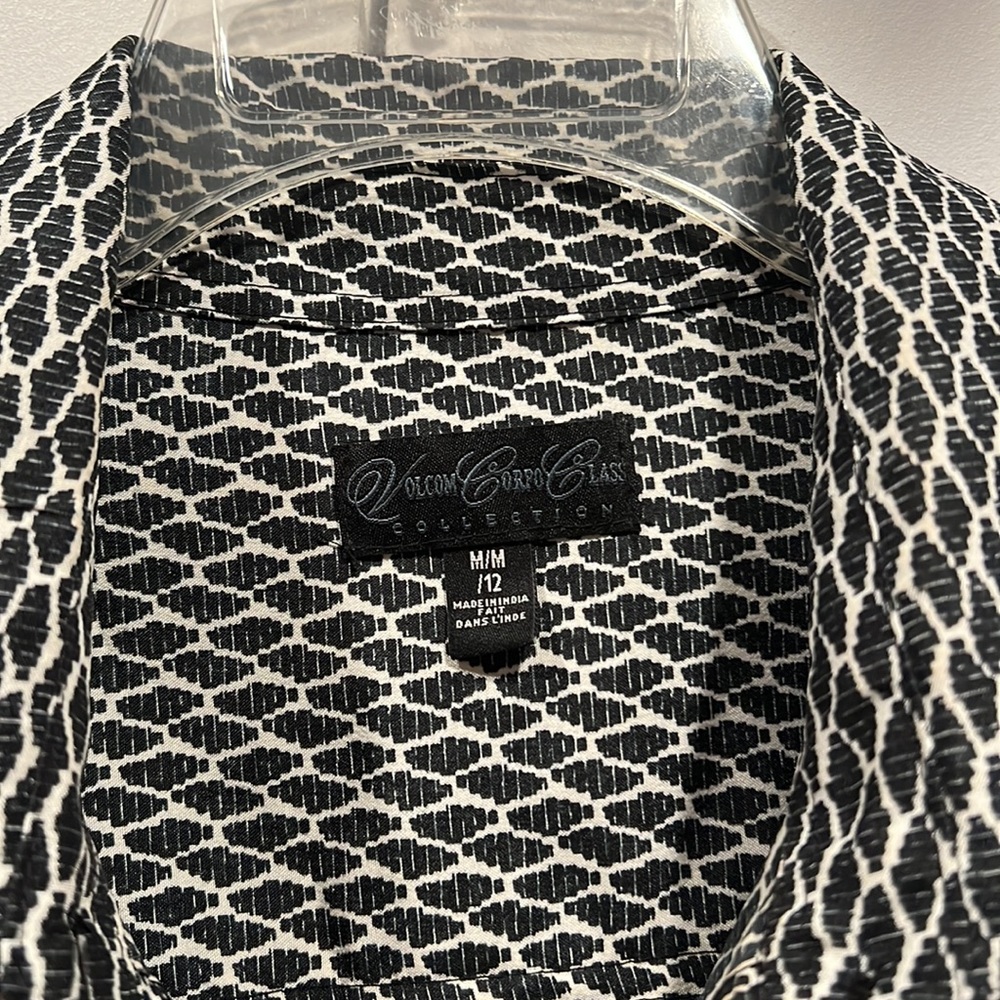 Volcom Black And White Patterned Button Down - image 2